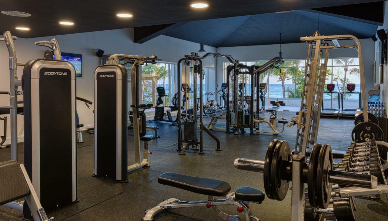 فندق Senator بويرتو بلاتا المظهر الخارجي الصورة The gym at the hotel