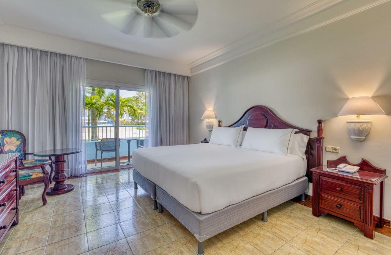 فندق Senator بويرتو بلاتا المظهر الخارجي الصورة A room at the Iberostar Grand Hotel Bávaro